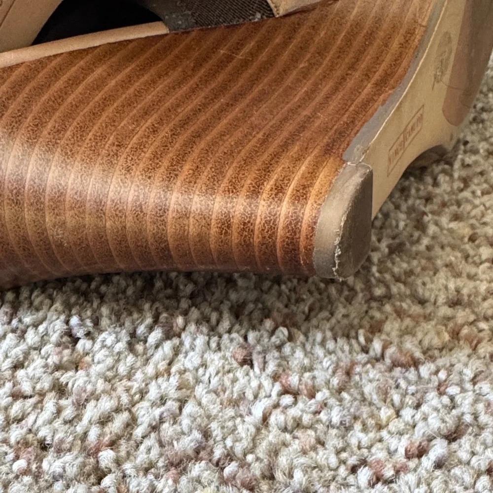 Vince Camuto Tan Leather Wedge Sandals - Picture 10 of 12